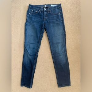Women’s Skinny Jeans